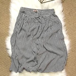 Contemporary Grid Skirt - Forever 21